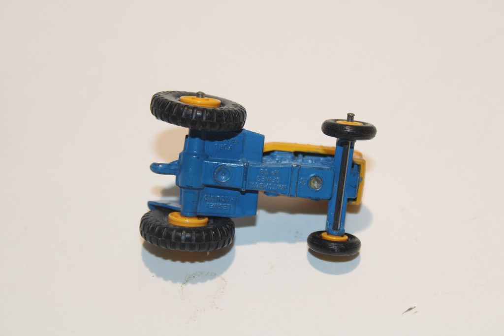 FORD TRACTEUR BLEU/JAUNE 1960 LESNEY 1/64°