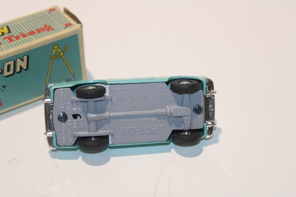 SUNBEAM ALPINE HARDTOP BLEU CIEL 1963 SPOT ON 1/43°