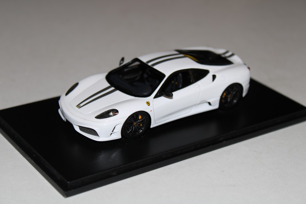 FERRARI F430 SCUDERIA BLANC RED LINE 1/43°