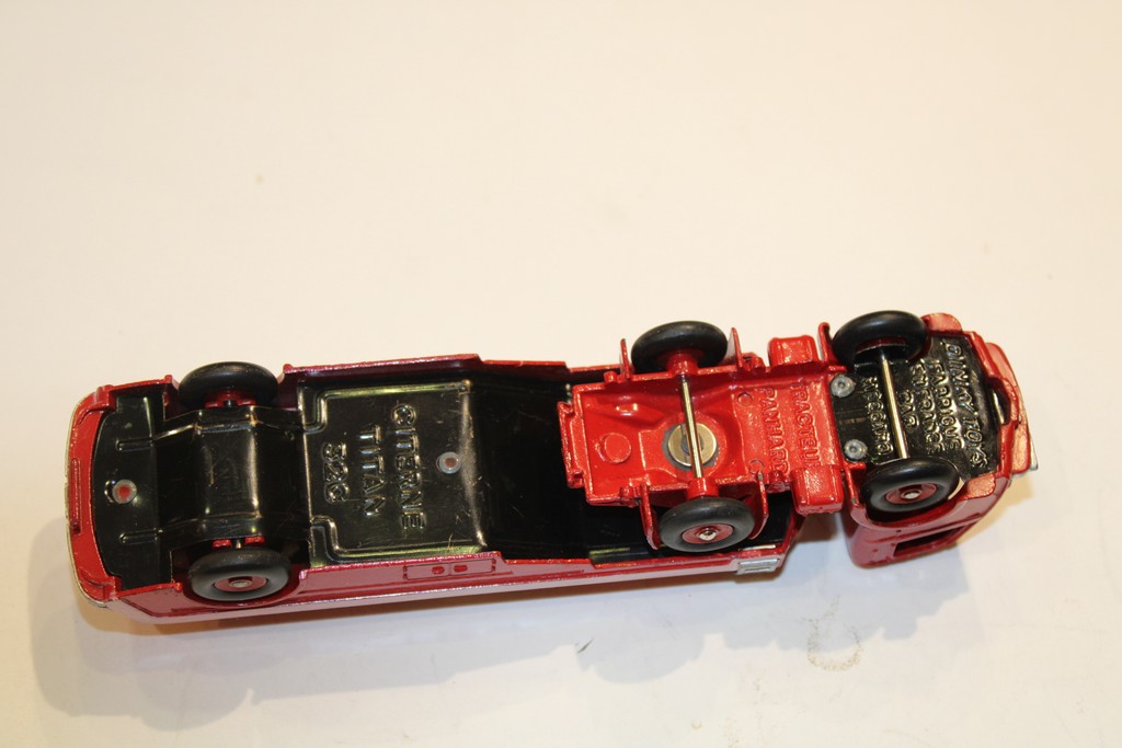 PANHARD TITAN ESSO 1955 DINKY TOYS 1/55°