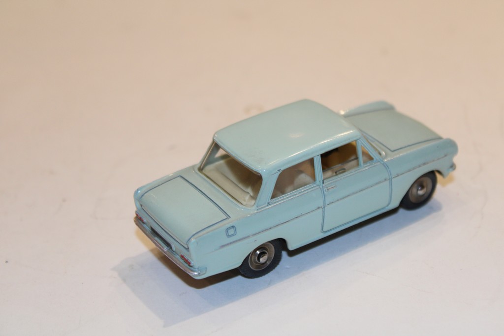 OPEL KADETT VERT CLAIR 1960 DINKY TOYS 1/43°