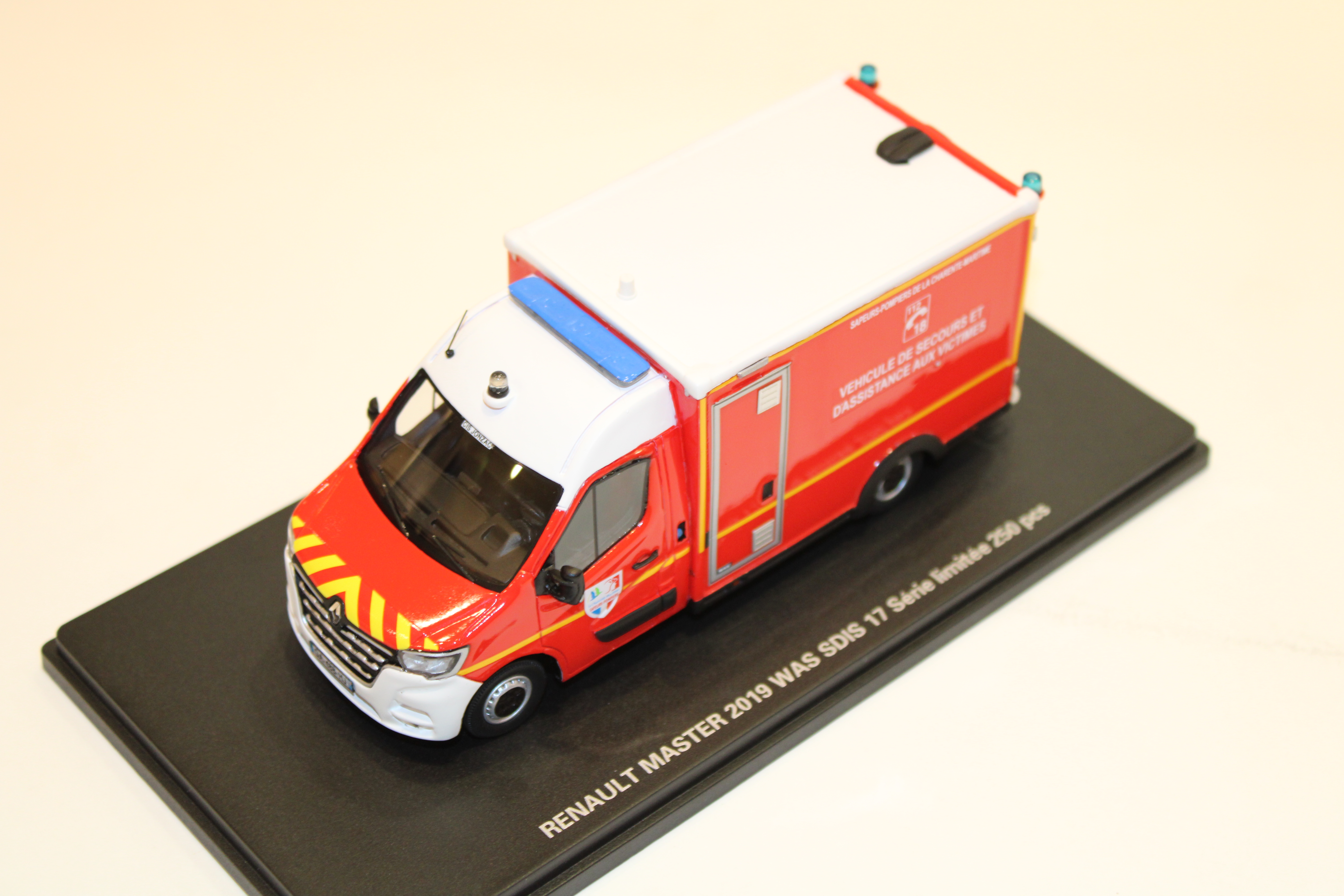 RENAULT MASTER 2019 WAS VSAV SDIS "17 - CHARENTE-MARITIME" ALERTE 1/43°