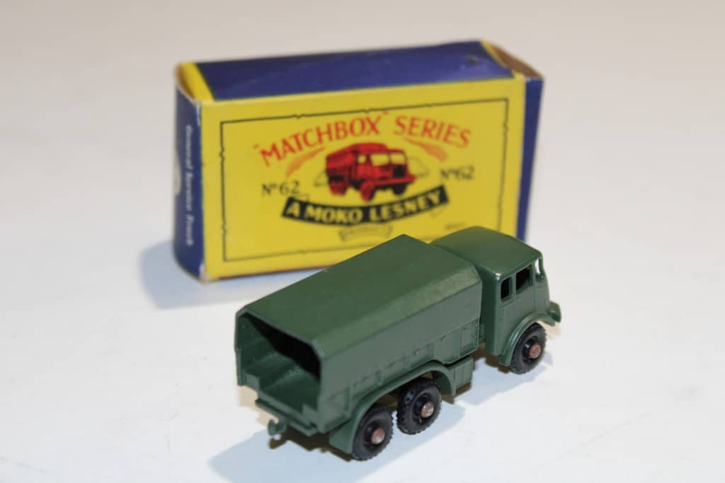 GENERAL SERVICE LORRY - MATCHBOX 1/64