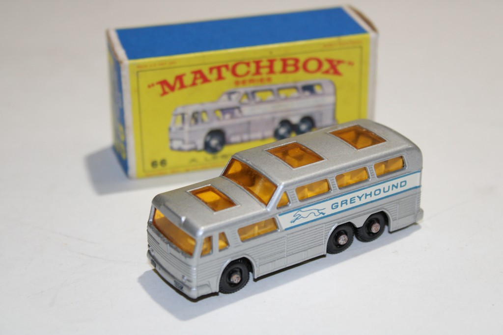 GREYHOUND BUS SERIES N°66 COACH