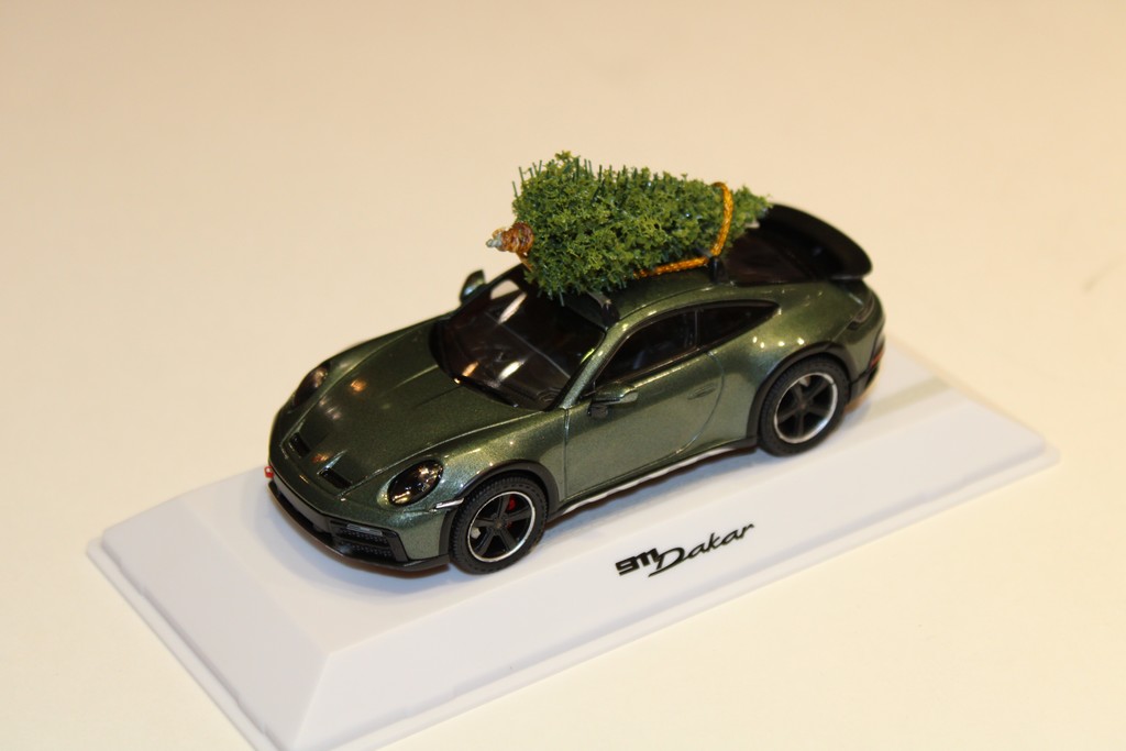 PORSCHE 911 'DAKAR' 2023 VERTE SPARK 1/43°