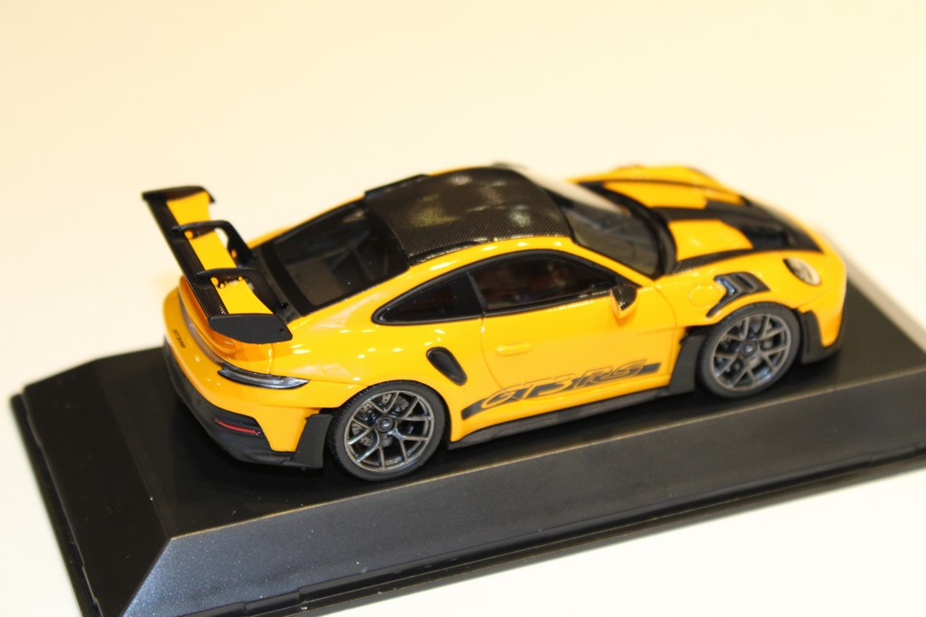PORSCHE 911-992 GT3 RS WEISSACH PACKAGE 2023 JAUNE SIGNAL SPARK 1/43°