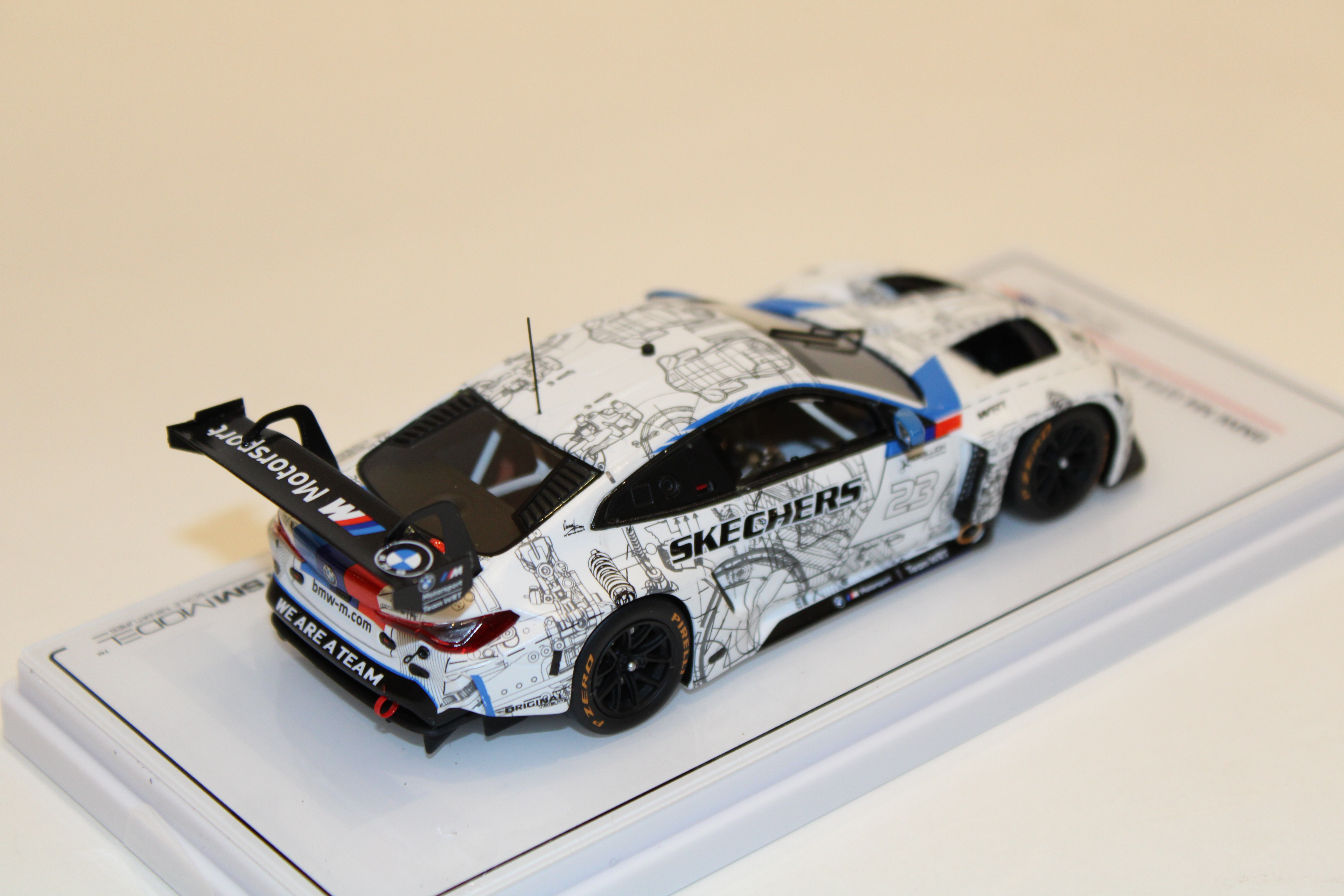BMW M4 GT3 N°23 2022 - TSM 1/43