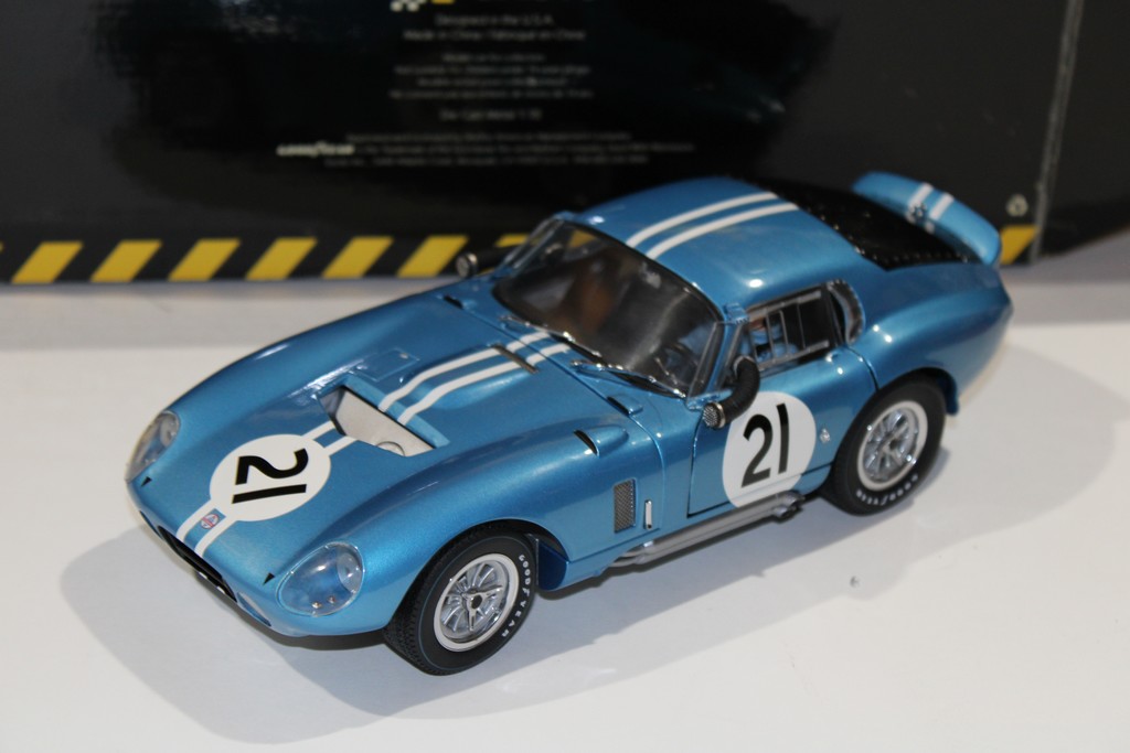 COBRA DAYTONA COUPE BLEU N°21 GOODWOOD 1964 EXOTO 1/18°