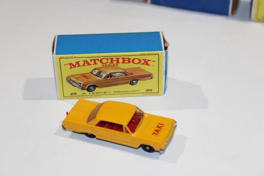 CHEVROLET IMPALA TAXI - MATCHBOX 1/64