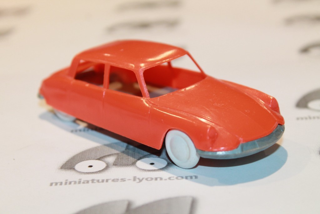 CITROEN DS19 ORANGE 1957 BS 1/32°