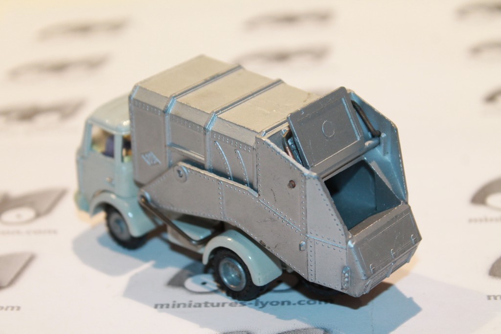 CAMION POUBELLE BERLIET GAK FRANCE JOUET 1/43°