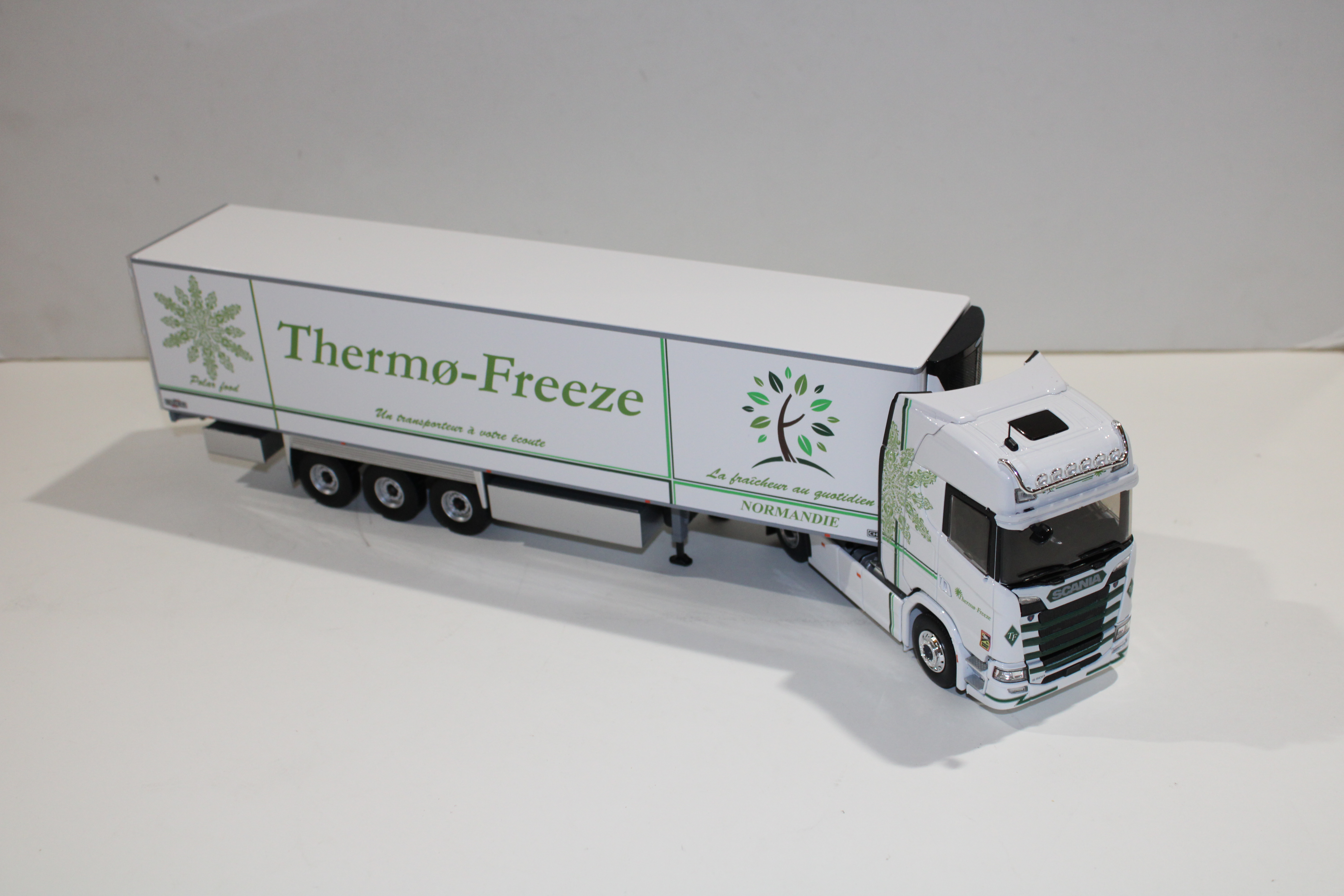 SCANIA S500 REMORQUE FRIGORIFIQUE CHEREAU THERMO FREEZE ELIGOR 1/43°