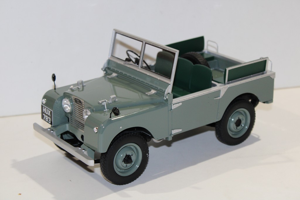 LAND ROVER 80 OFFEN - SCHUCO 1/12
