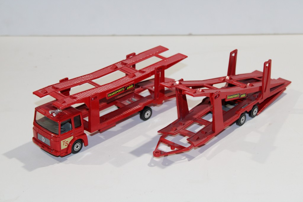 CAMION RENAULT PORTE-AUTOS SOLIDO 1/50°