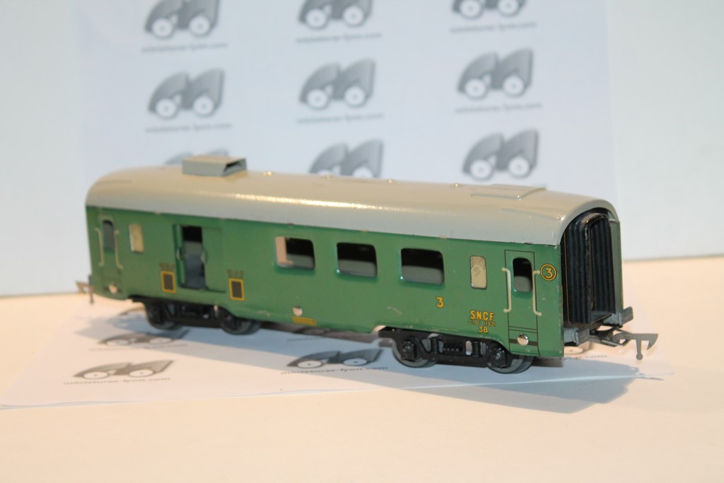 WAGON 3EME CLASSE SNCF 38 JEP "O"