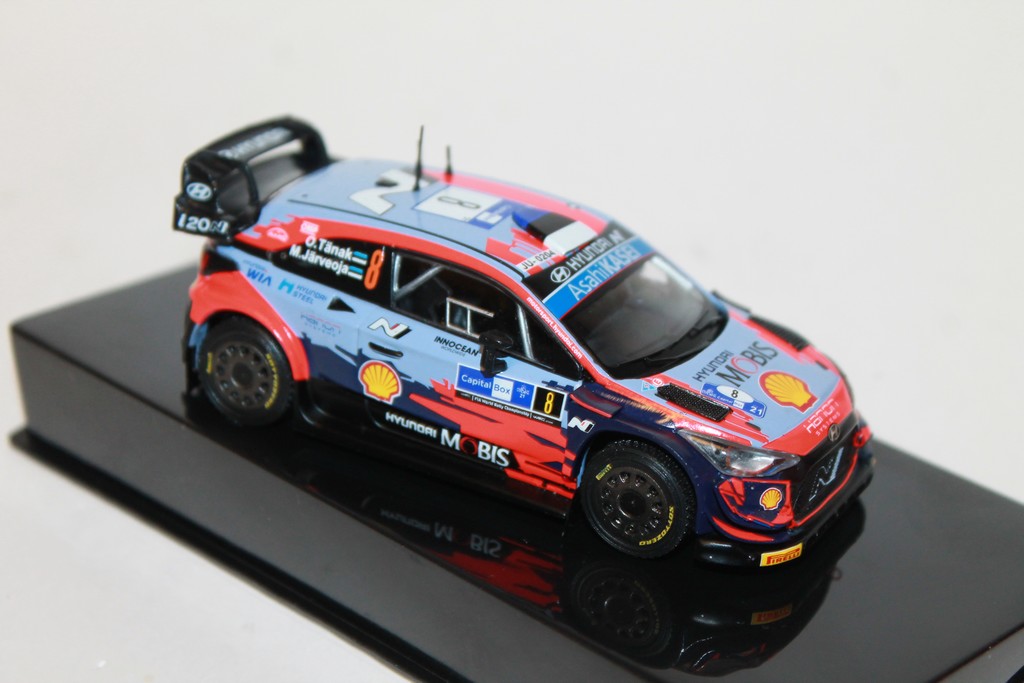 HYUNDAI i20 COUPE WRC N°8 VAINQUEUR RALLYE FINLANDE 2021 IXO 1/43°