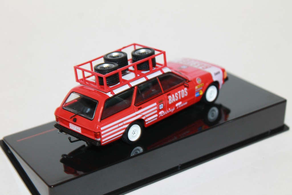 FORD GRANADA TURNIER 1978 IXO 1/43°