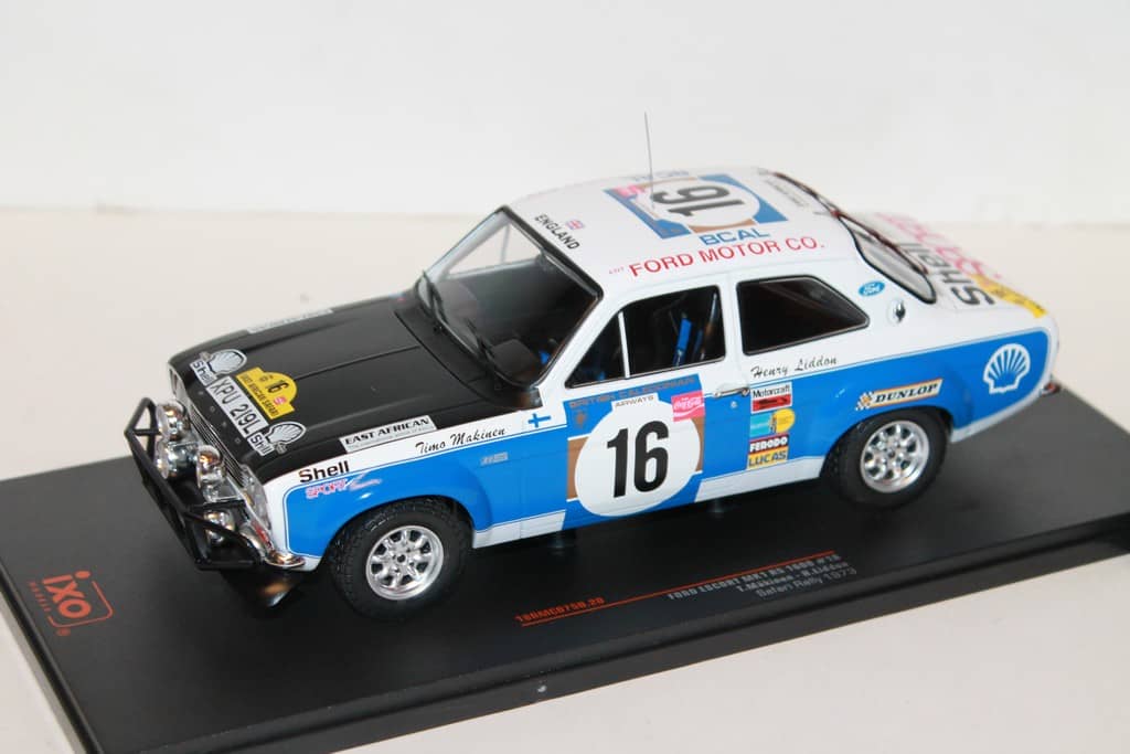 Ford Escort MKI RS 1800 Safari Rally 1973 – IXO 1:18 – Modèle Réduit Neuf