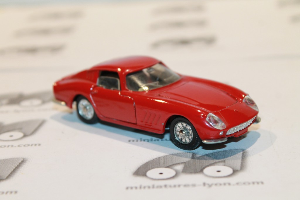 FERRARI 275 GTB ROUGE DINKY TOYS 1/43°
