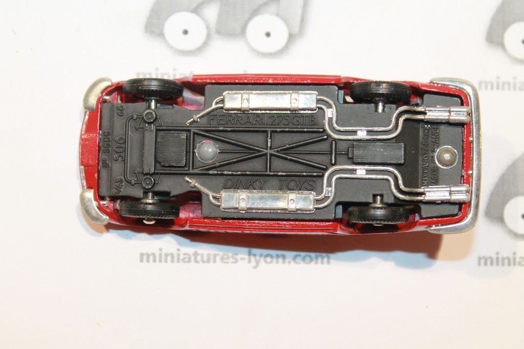 FERRARI 275 GTB ROUGE DINKY TOYS 1/43°