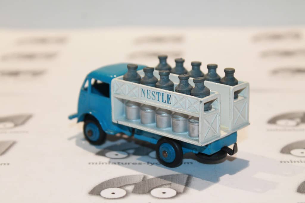 FORD Laitier NESTLE Dinky-Toys Atlas réf 25 O 1/58 en Boite