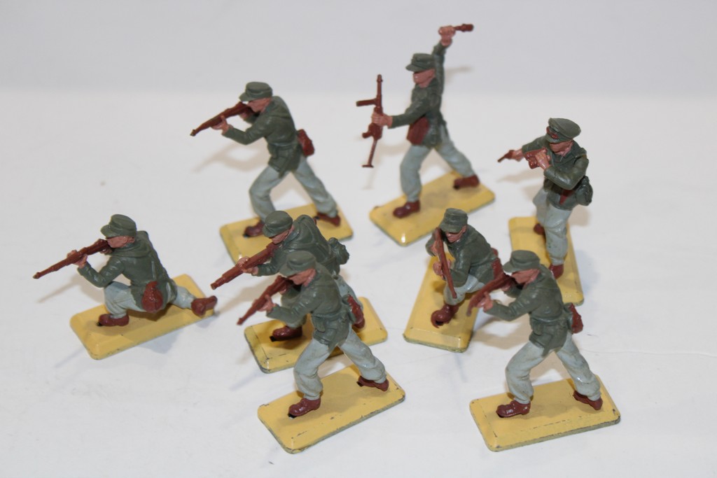 LOT DE SOLDATS ALLEMANDS BRITAINS