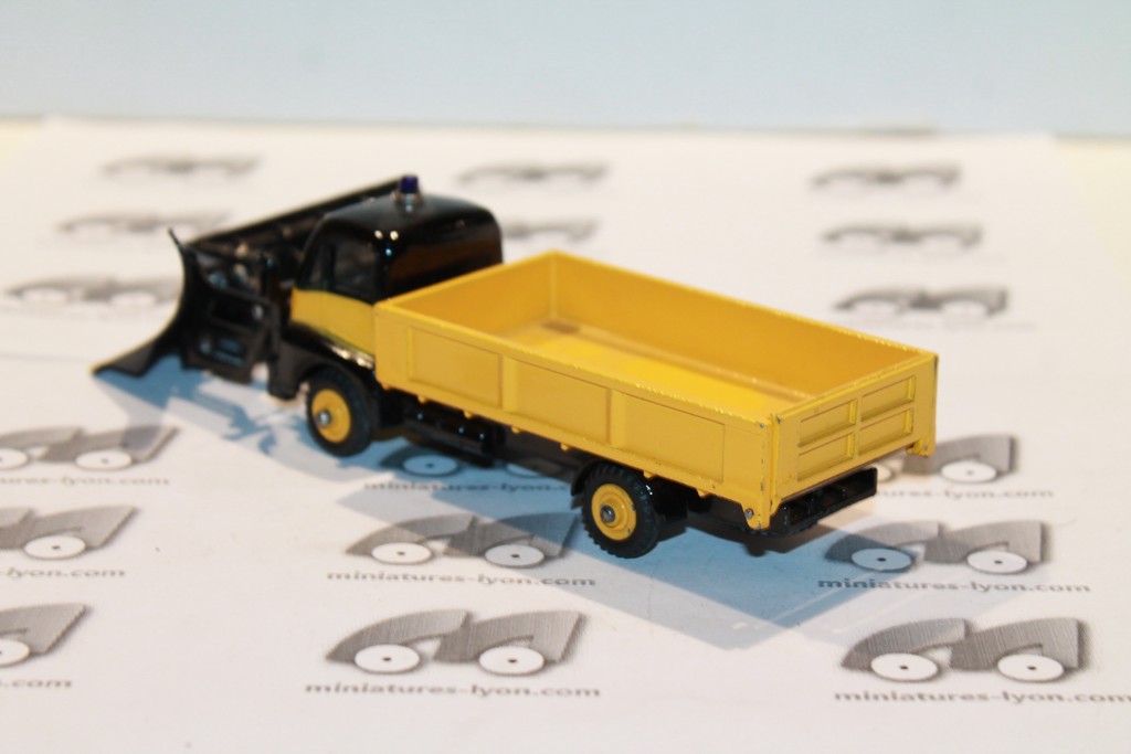 GUY WARRIOR SNOW PLOUGH DINKY TOYS 1/43°