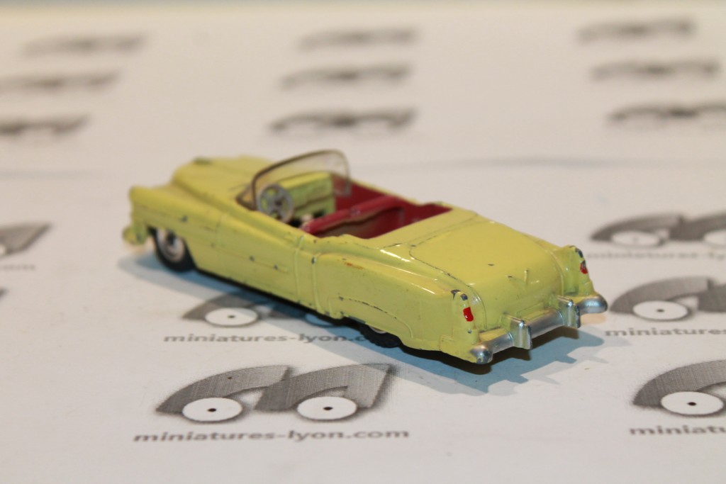 CADILLAC ELDORADO JAUNE DINKY TOYS 1/43°