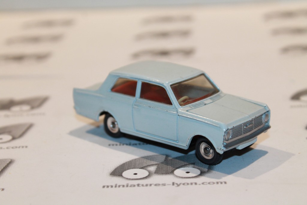 VAUXHALL VIVA BLANCHE DINKY TOYS 1/43°