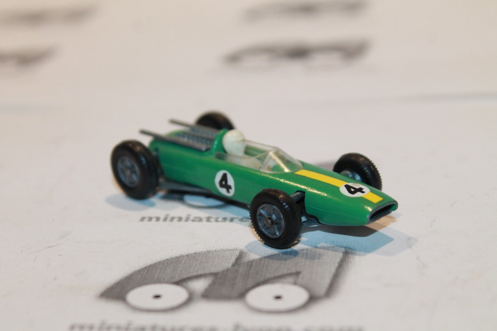 LOTUS F1 VERTE N°4 DINKY TOYS 1/66°