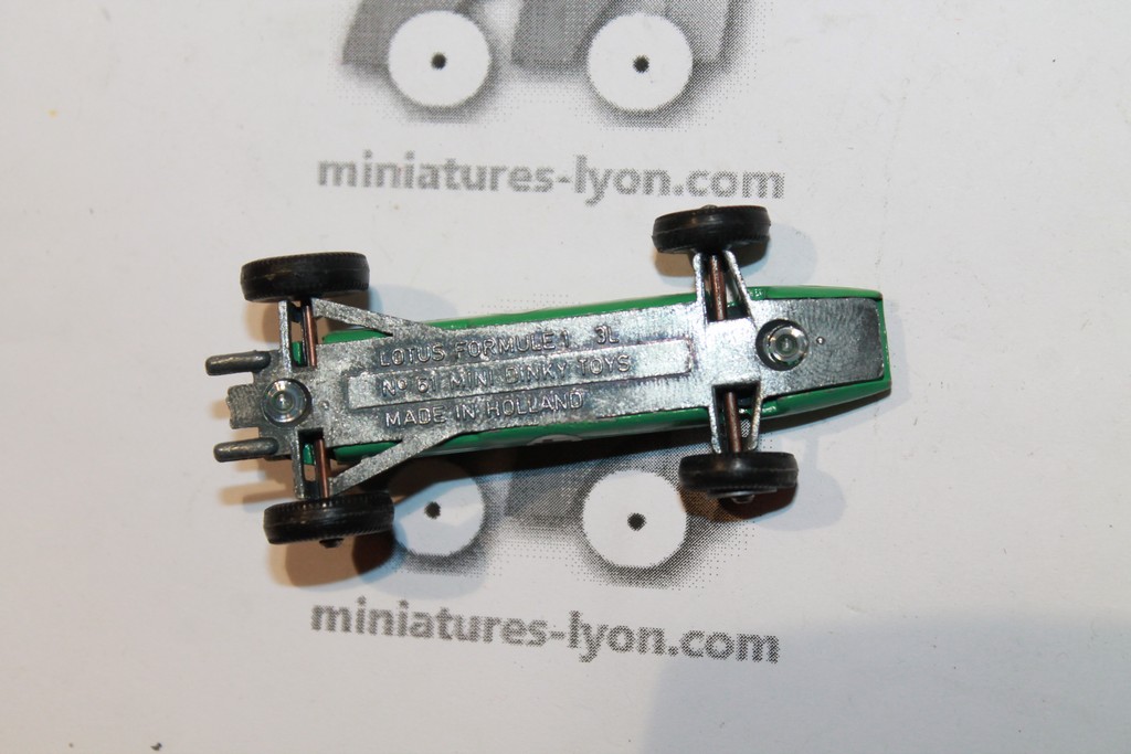 LOTUS F1 VERTE N°4 DINKY TOYS 1/66°