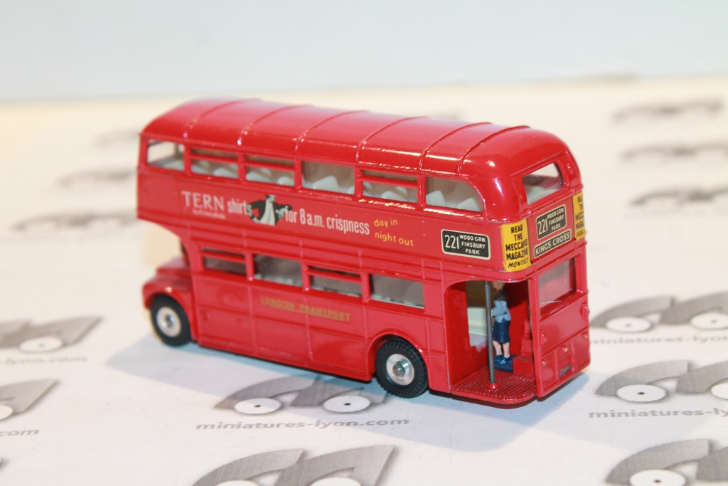 ROUTEMASTER BUS LONDON TRANSPORTS TERN SHIRTS DINKY TOYS 1/43°