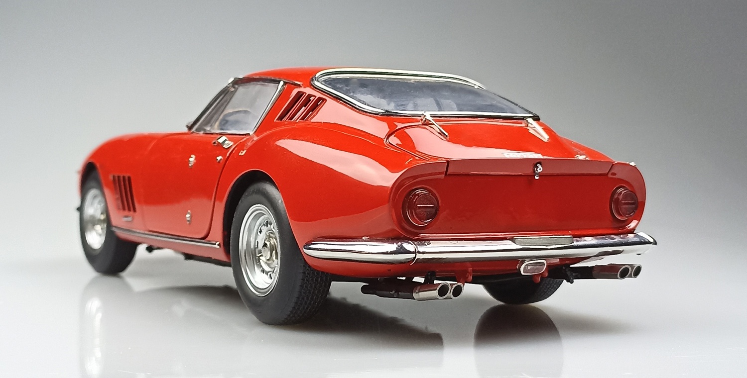 FERRARI 275 GTB/C ROUGE CMC M-210 1/18°