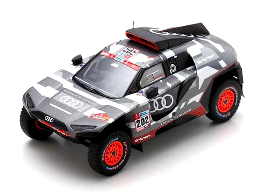 AUDI RS Q-E-TRON N°202 DAKAR 2022 - C. SAINZ -L. CRUZ SPARK 1/43