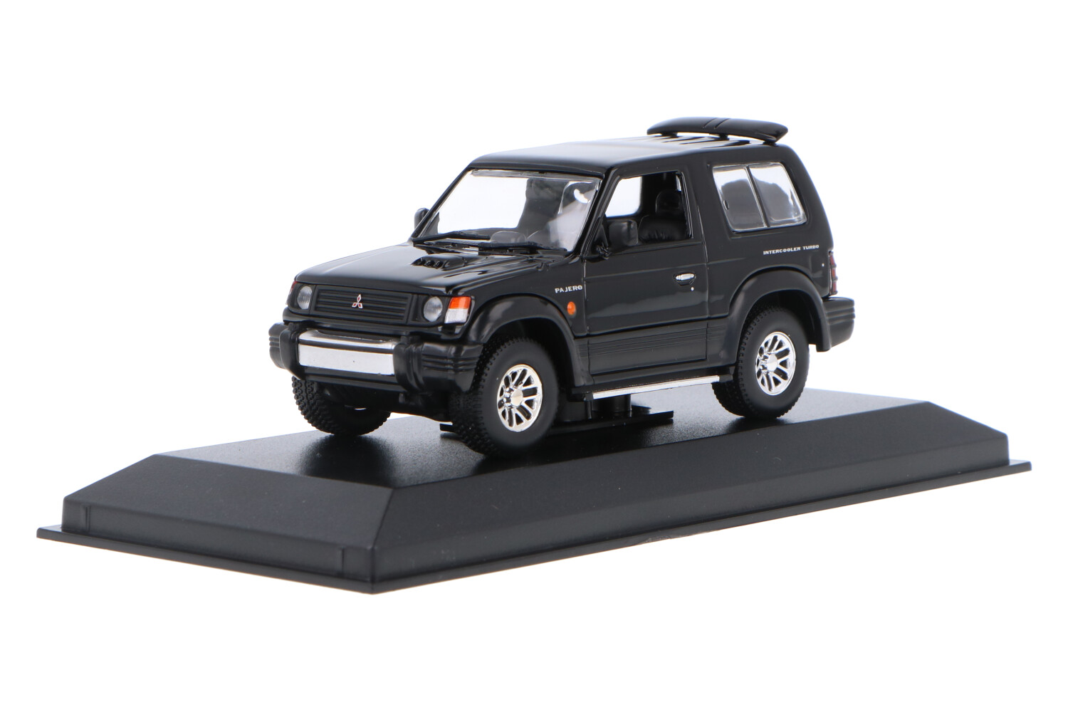 MITSUBISHI PAJERO NOIR 1991 MAXICHAMPS 1/43°