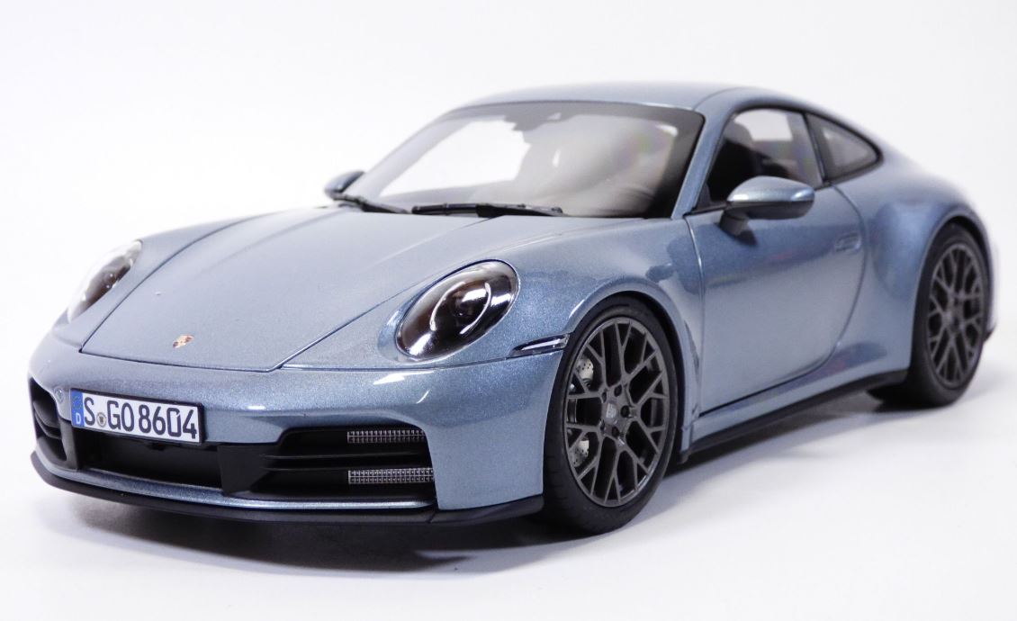 PORSCHE 911 CARRERA 2024 gris Polar 964 NOREV 1/18