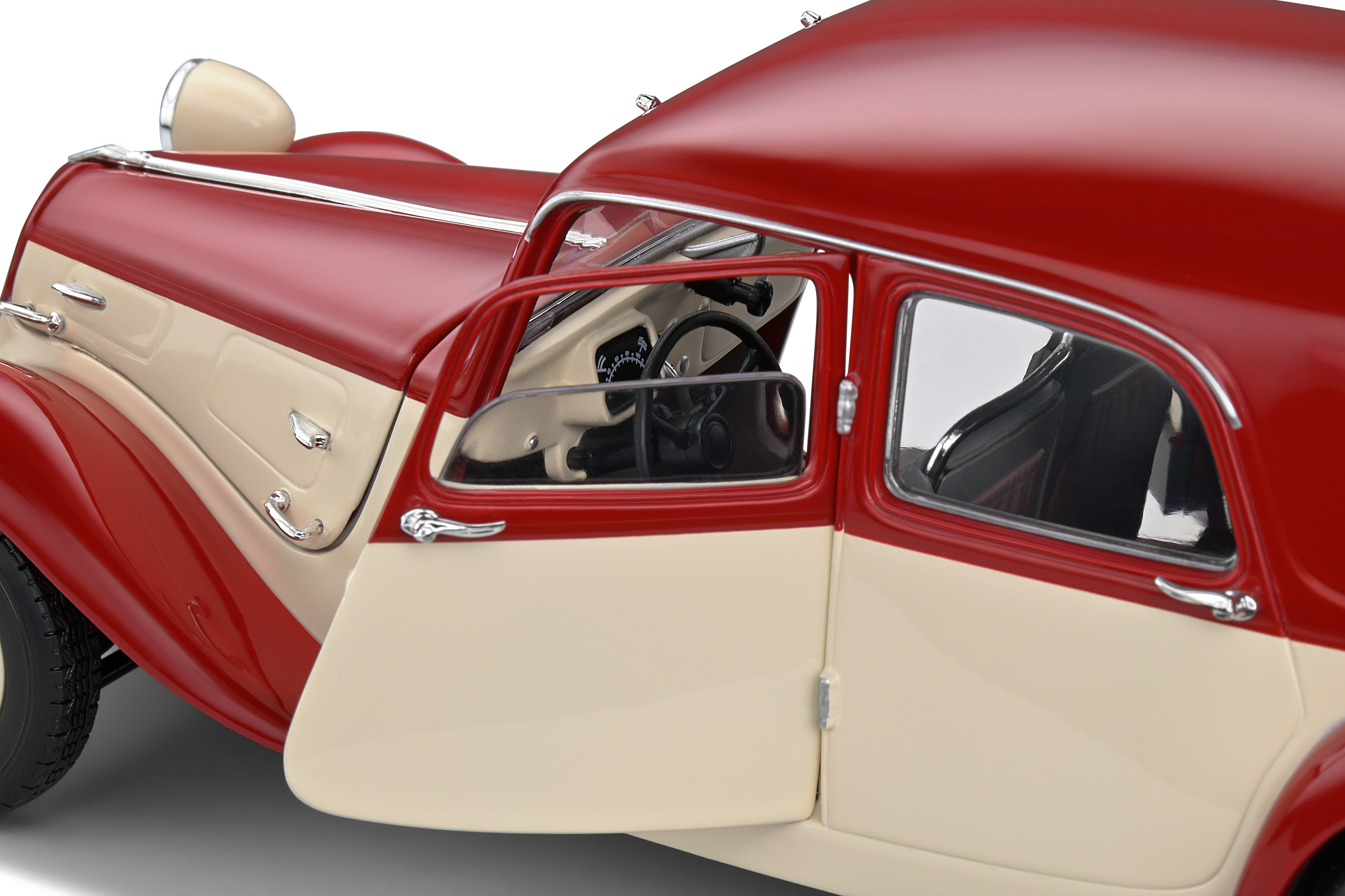 CITROEN TRACTION 7 BI-TON ROUGE 1937 - SOLIDO 1/18