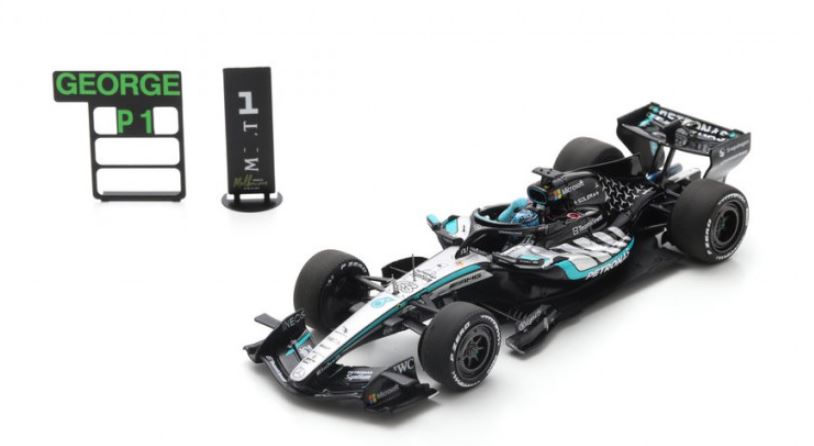 MERCEDES-AMG W17 N°63 Mercedes AMG Petronas F1 Team Vainqueur GP Australie 2026 George Russel avec Pit Board SPARK 1/43