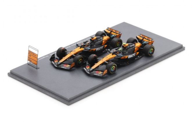 MCLAREN MCL39 N°4 & N°81 Formule 1 Champion Constructeur 2025 Lando Norris & Oscar Piastri SPARK 1/43
