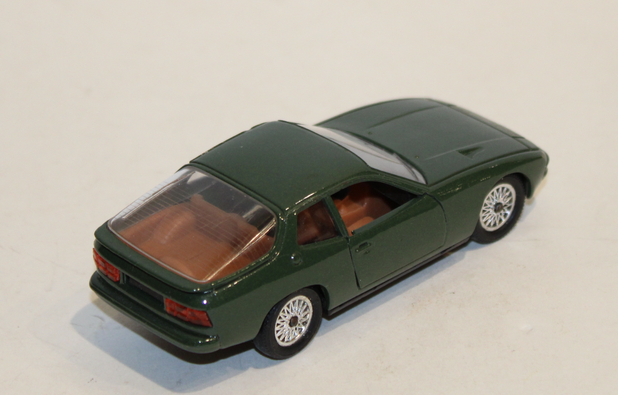 PORSCHE 924 TURBO SOLIDO 1/43