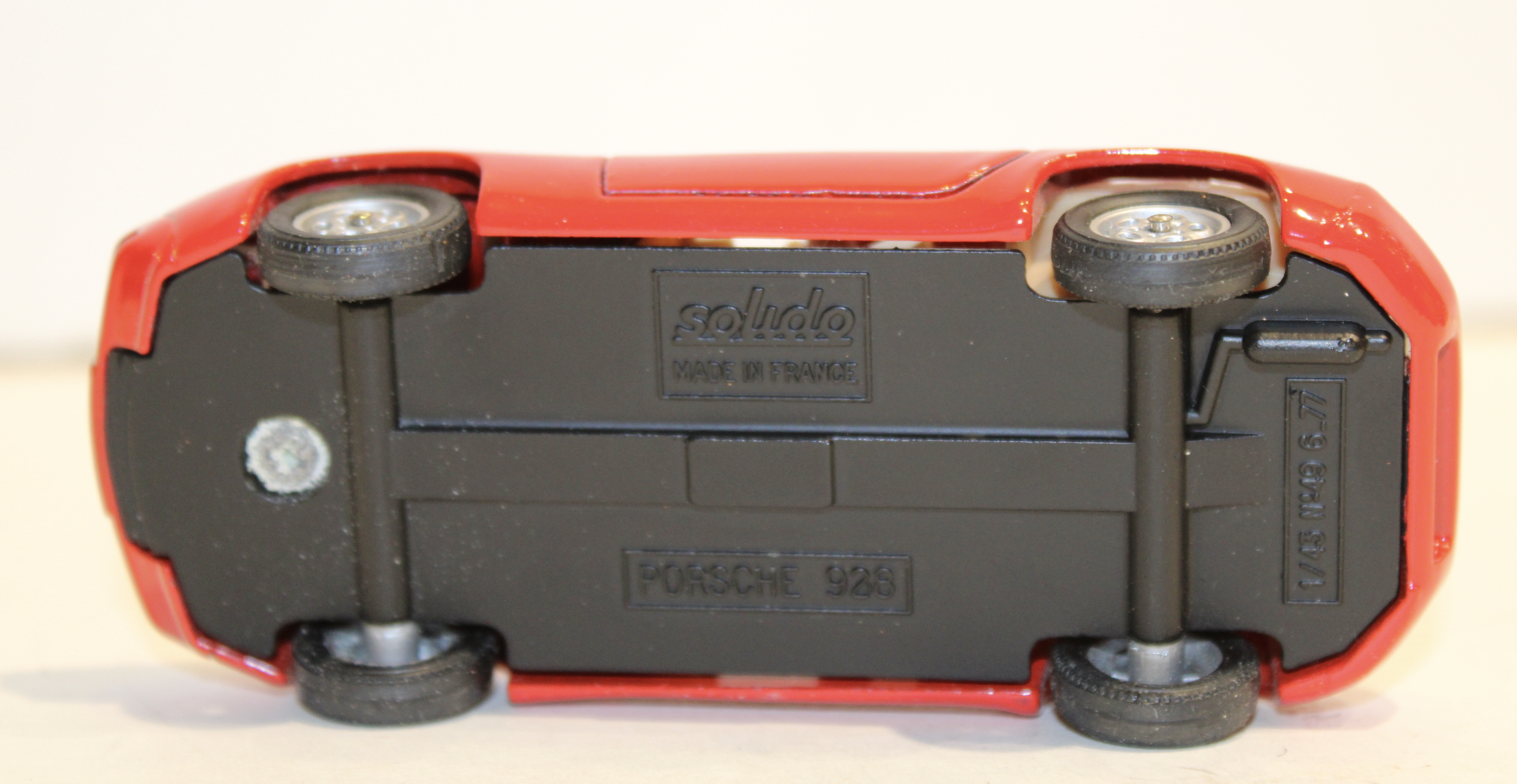 PORSCHE 928 SOLIDO 1/43