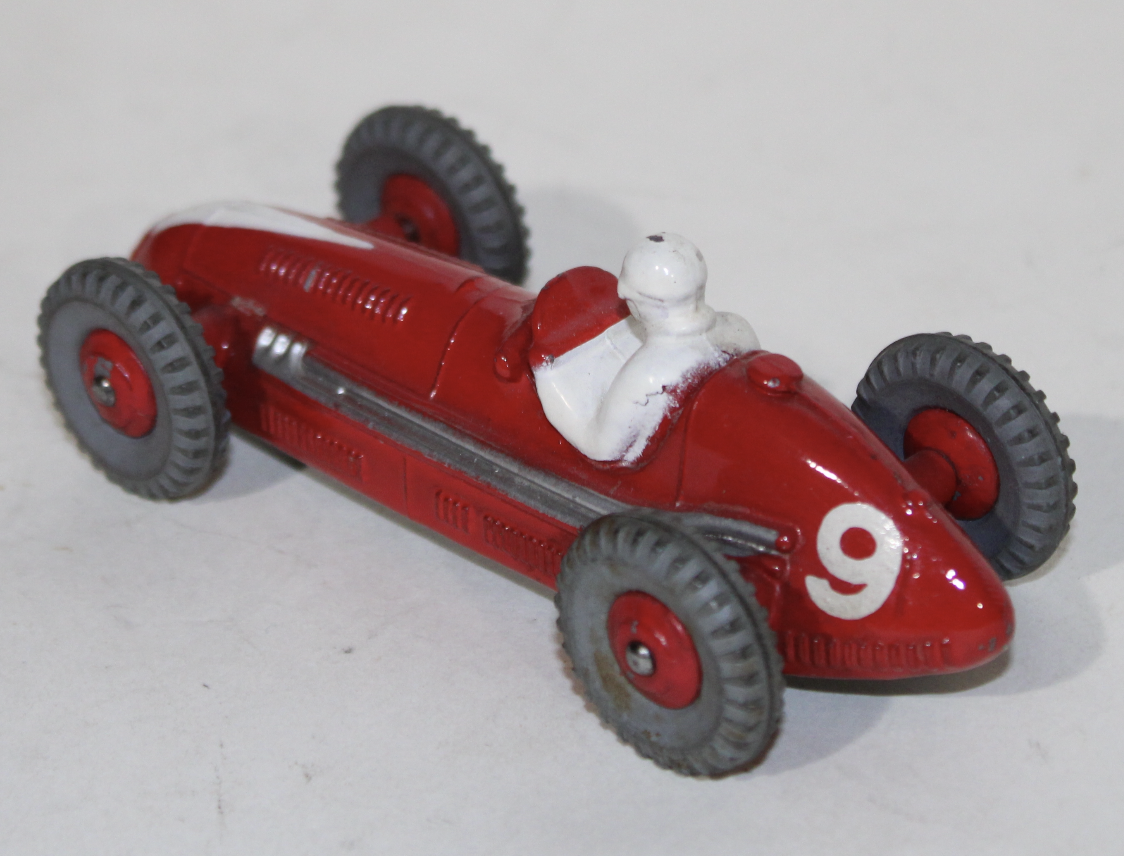 MASERATI RACING CAR DINKY TOYS 1/43