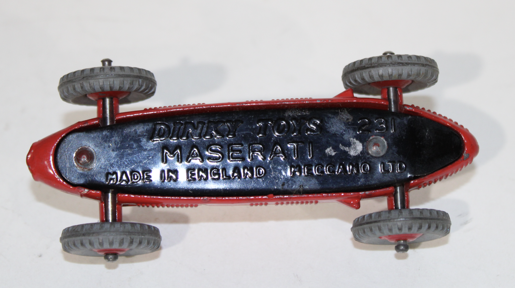 MASERATI RACING CAR DINKY TOYS 1/43