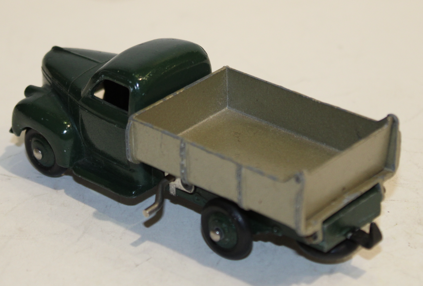 STUDEBAKER BENNE BASCULANTE DINKY TOYS 1/43