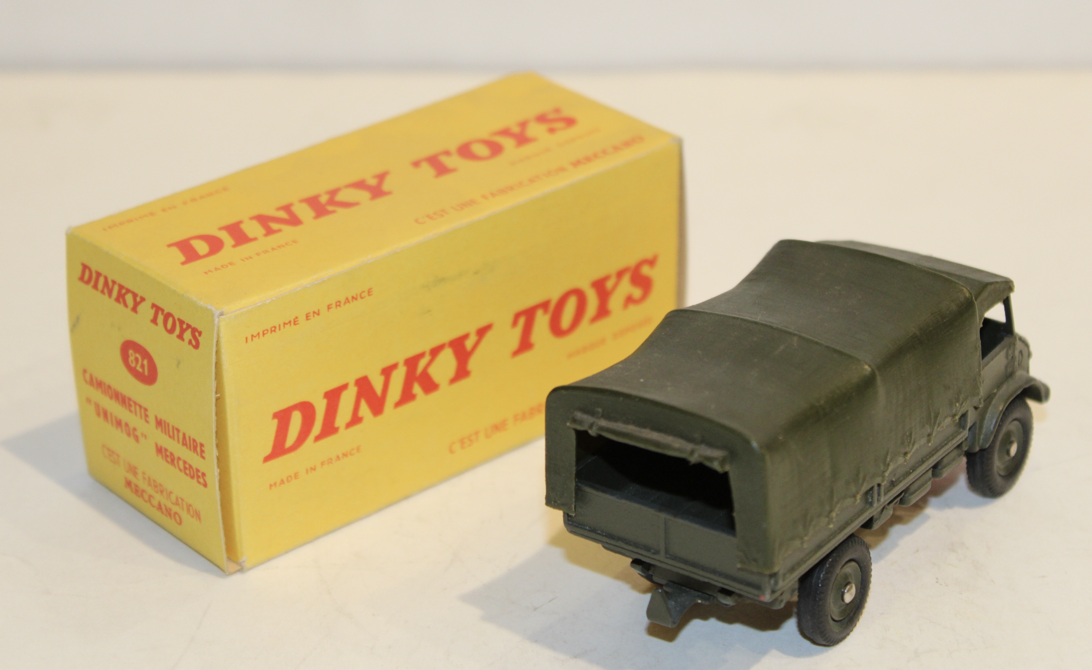 UNIMOG MERCEDES CAMION MILITAIRE DINKY TOYS 1/43
