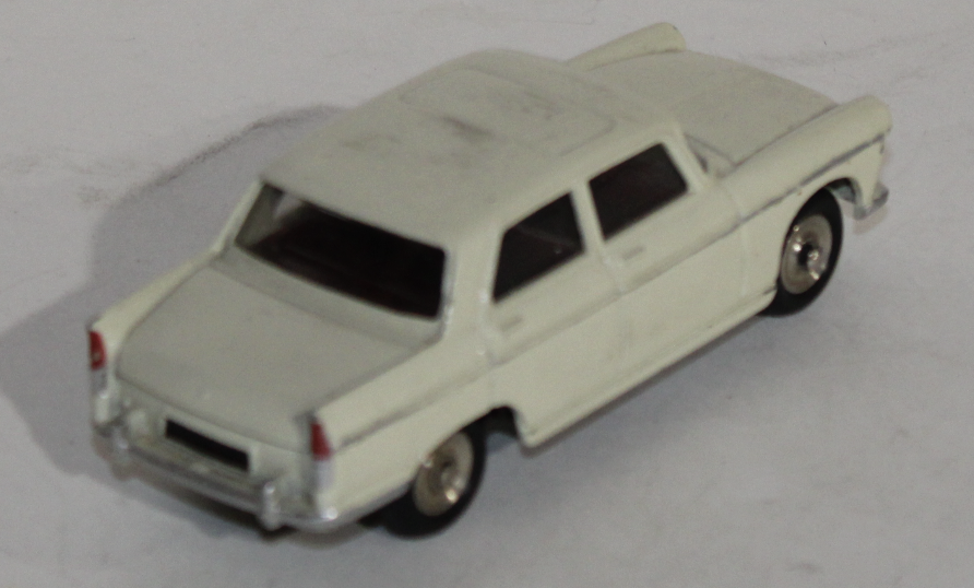 PEUGEOT 404 DINKY TOYS 1/43