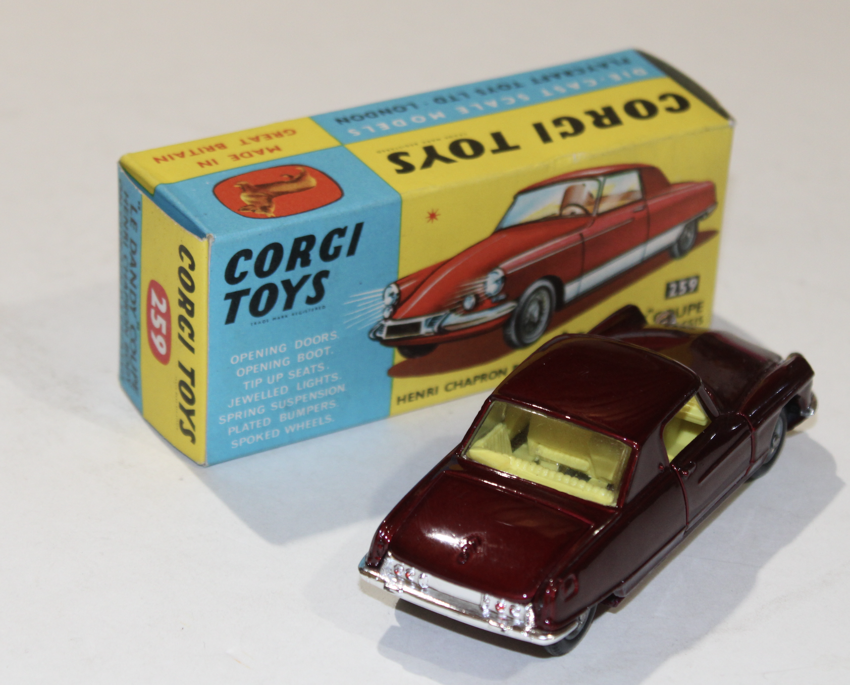 CITROEN DS COUPE "LE DANDY" ROUGE 1965 CORGI 1/43°