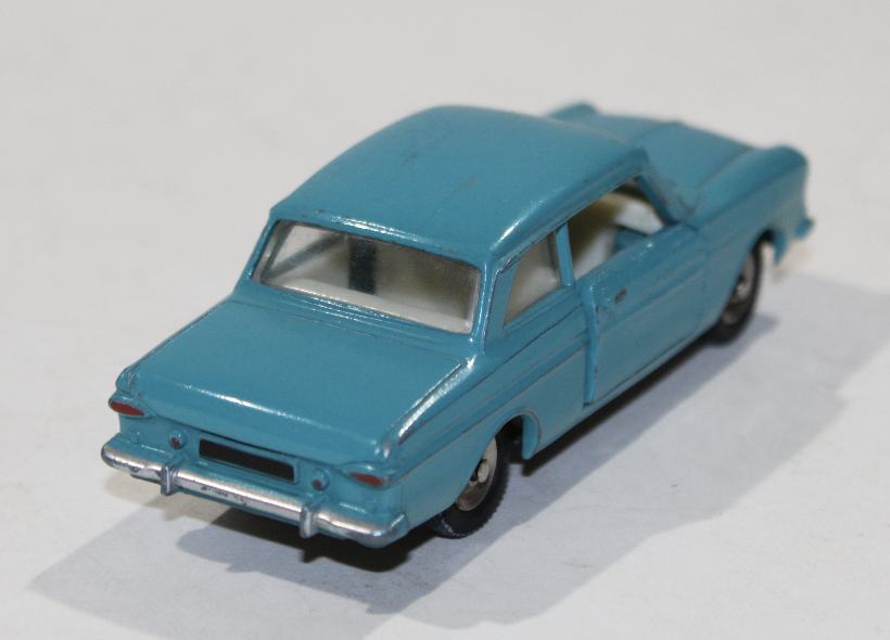 FORD TAUNUS BLEU 1968 DINKY TOYS 1/43°