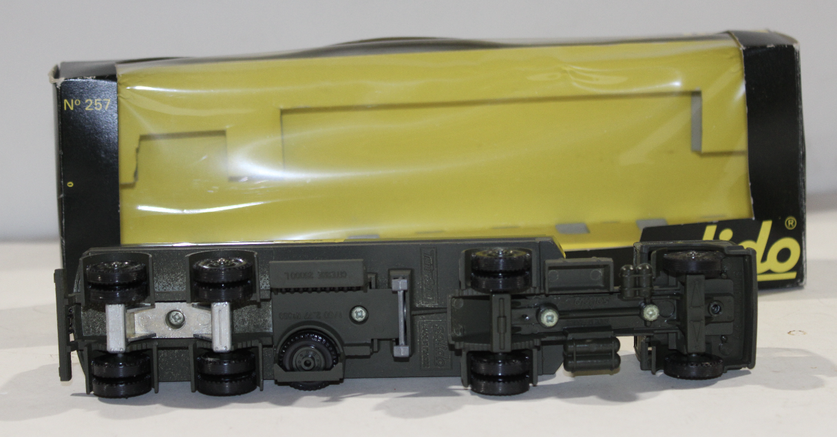 CAMION CITERNE SOLIDO 1/43°