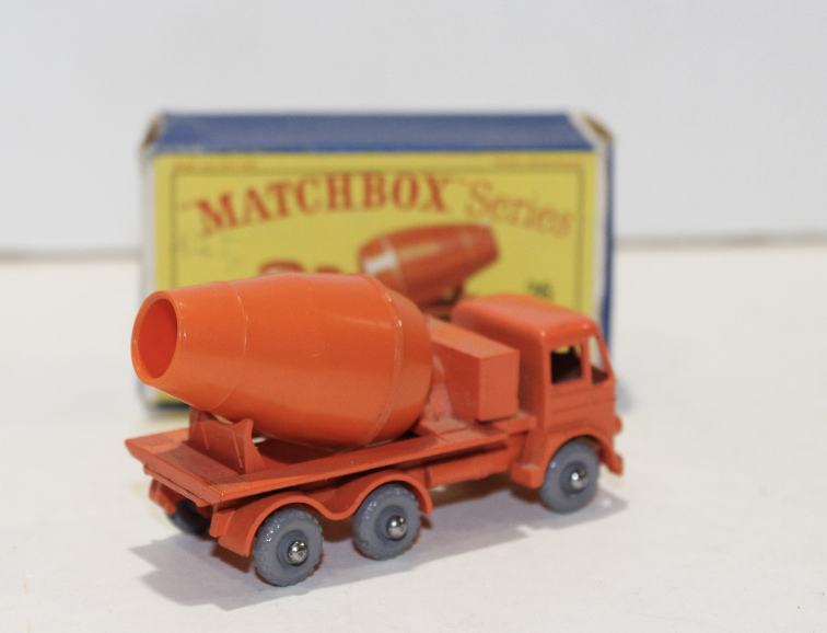 FODEN CEMENT MIXER MATCHBOX 1/64